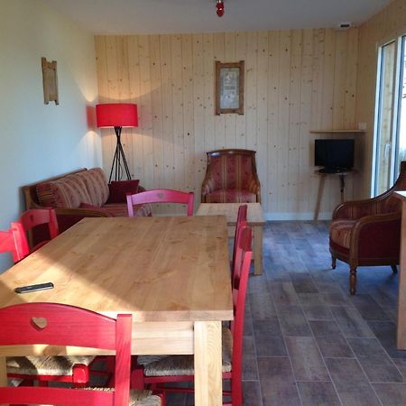 Le chalet des Patures Rochefort-Montagne Extérieur photo